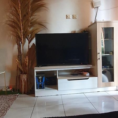 Vila House In Bekasi Timur Exteriér fotografie
