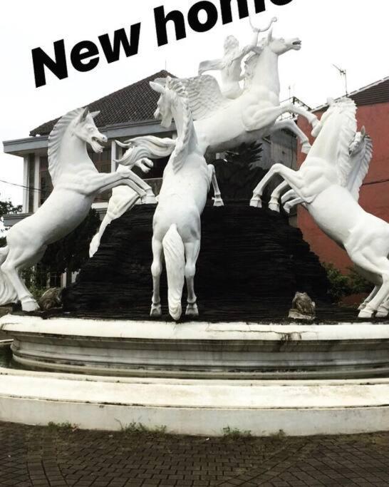 Vila House In Bekasi Timur Exteriér fotografie
